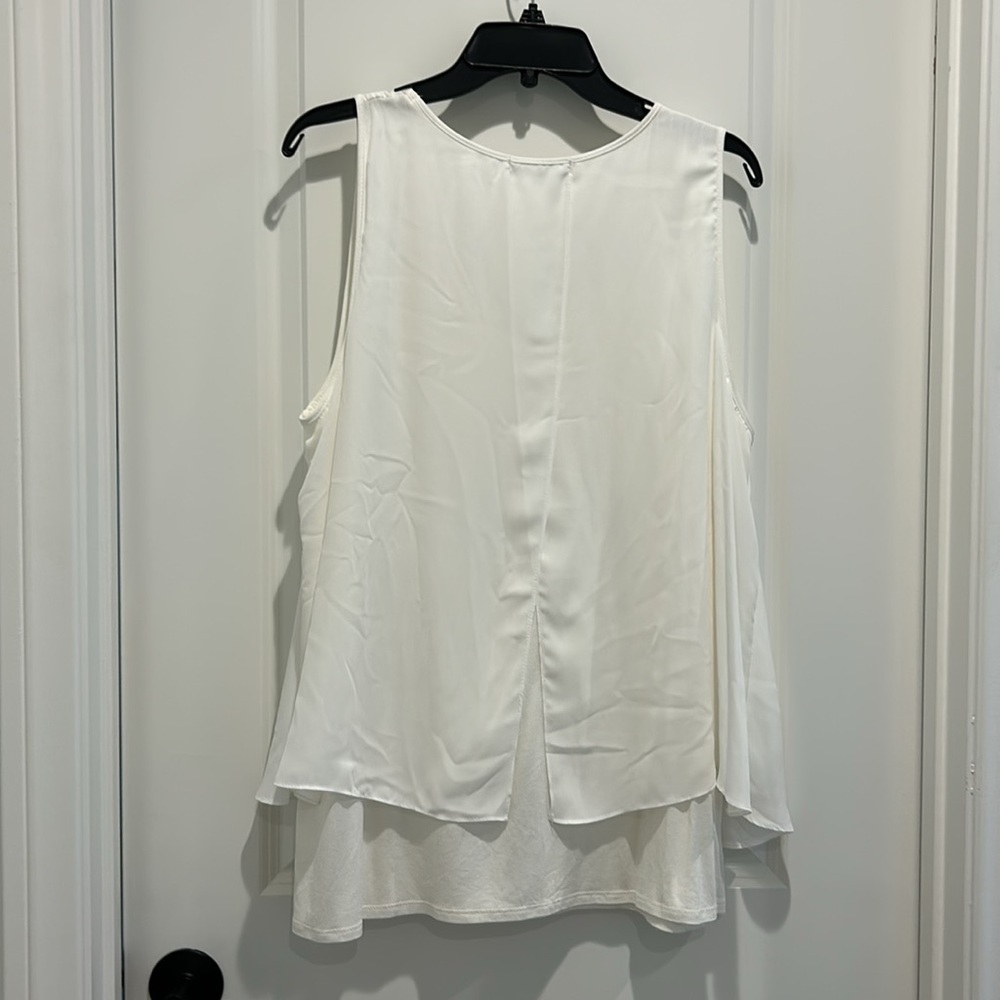 Green Envelope White Flutter Sleeve Tank Top - Picture 10 of 11